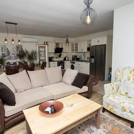Complex Saint George 2 Slaapkamers Met Zeezicht קברנה